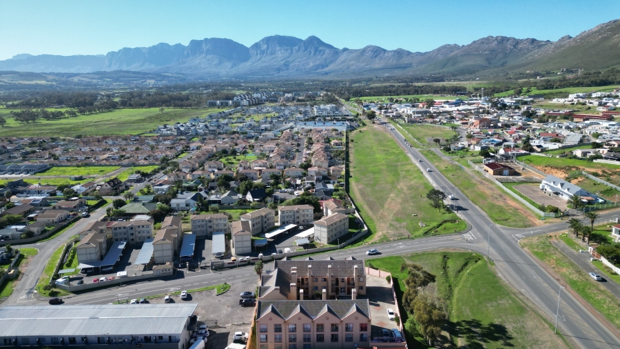 2 Bedroom Property for Sale in Anchorage Park Western Cape
